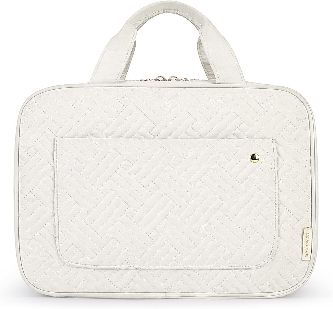 Airport Look / Airport travel / Airport Style / Airport Travel Outfit / Traveling Outfit | Amazon (US)