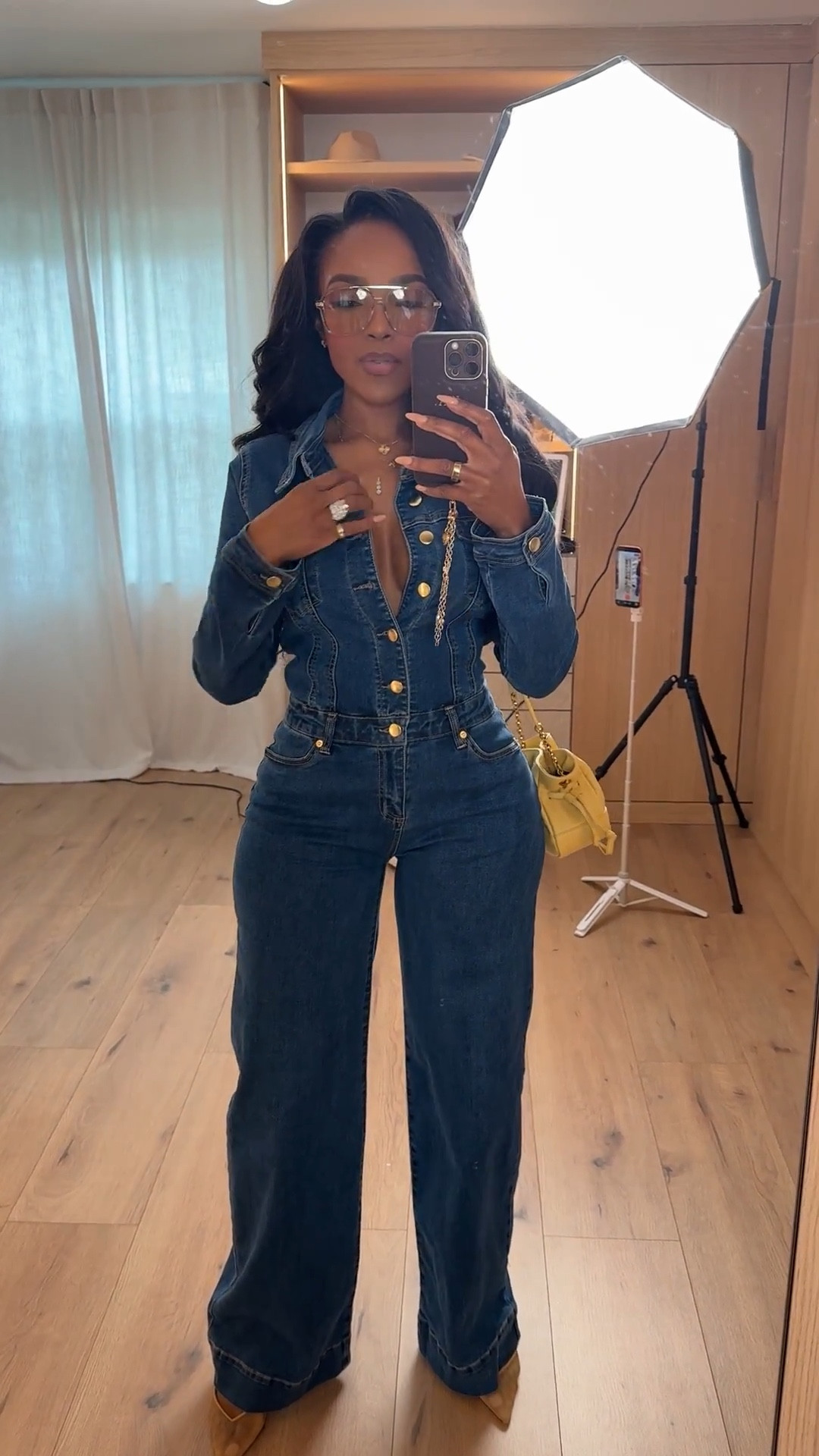 Scroll to shop 🤎  

A statement denim jumpsuit that defines the waist and elongates the legs — bold, flattering, and effortlessly chic. @Express 