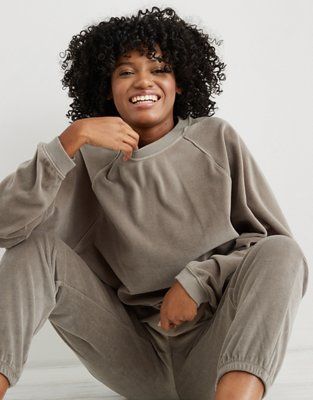 Aerie REAL Obsessed Velour Sweatshirt | American Eagle Outfitters (US & CA)