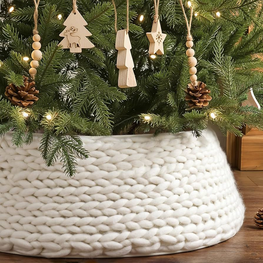 Chunky Knit Tree Collar: Rustic Cream White Heavy Chunky Yarn Knitted Thick Christmas Tree Collar... | Amazon (US)