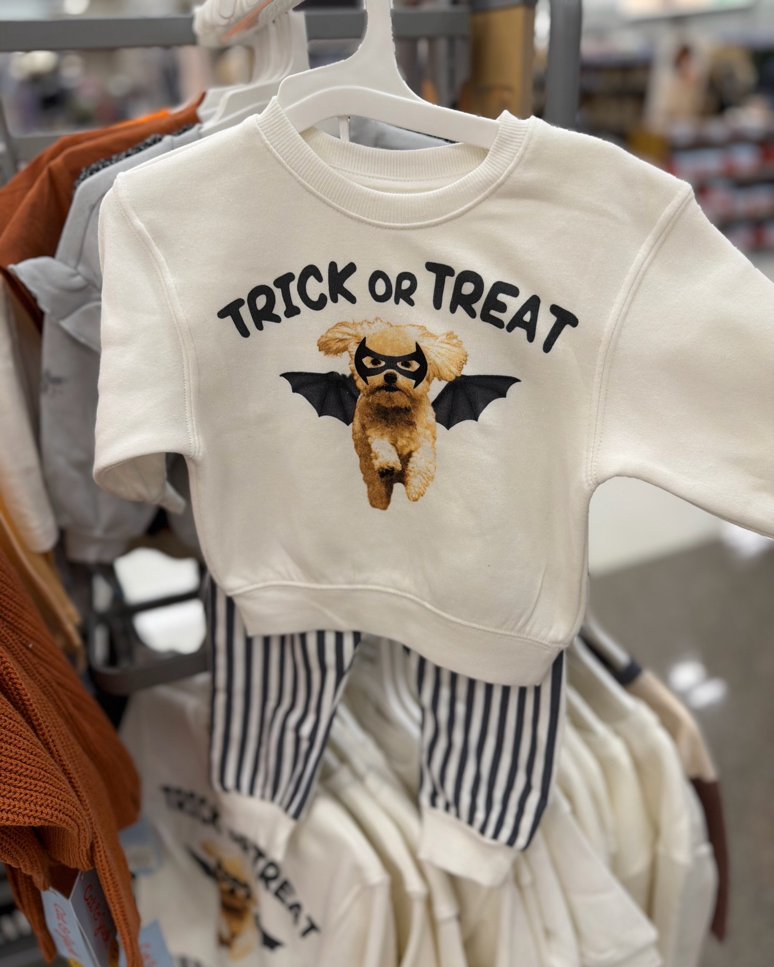 🎃🐶 Okayyy these little Halloween puppy sets?! TOO CUTE. The tiny trick-or-treat bat pup + pumpkin puppy with those festive pants are making me want to dress every little one for spooky season immediately. 👻🧡

Such an easy Halloween outfit for daycare, pumpkin patch days, Halloween parties + all the October fun!

#LTKFamily #LTKHalloween #HalloweenKids #ToddlerHalloween #HalloweenOutfits #SpookySeason #KidsFashion

#LTKmomlife #LTKSeasonal #LTKKids