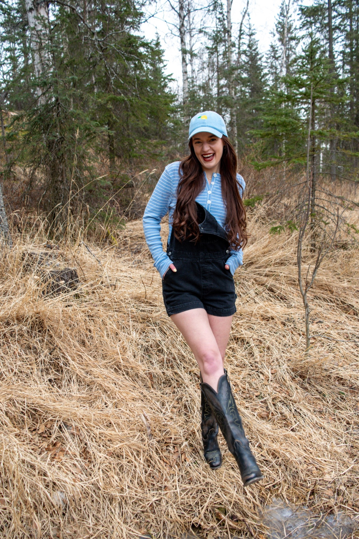 Casual Friday vibes 🧢

#LTKPetite #LTKBeauty #LTKStyleTip