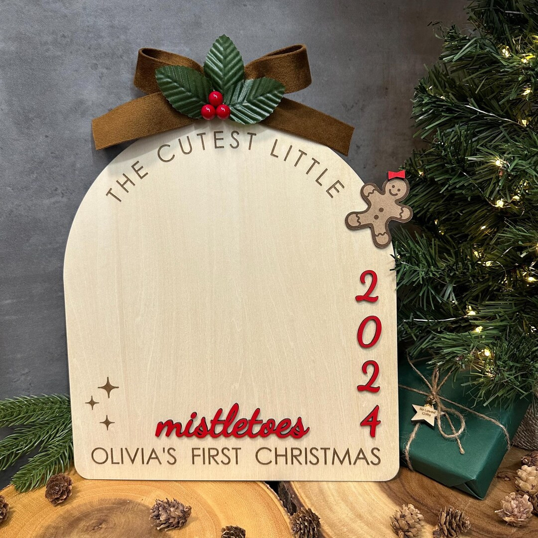 Personalized Baby's First Christmas Mistletoe Footprint Sign - Craft Board Activities - Etsy | Etsy (US)