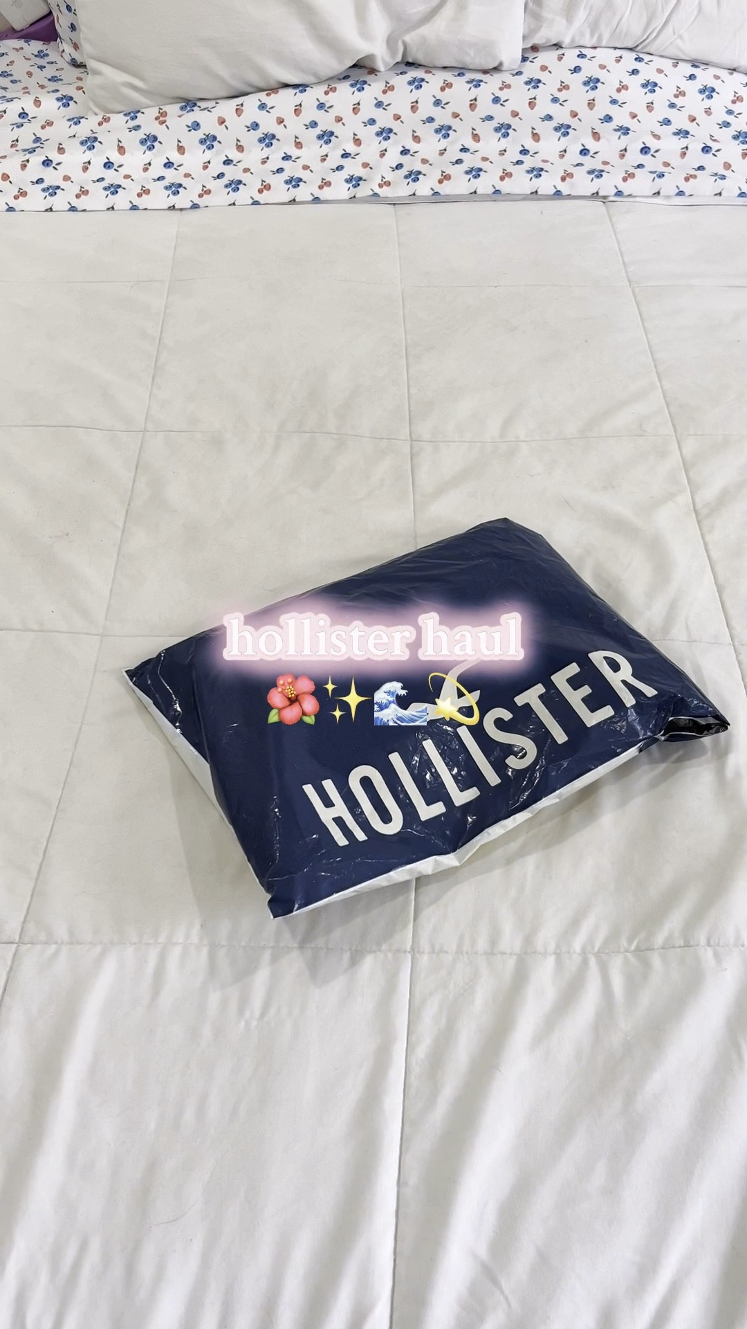hollister haul!!! im wearing a size XS shirt, size 0 shorts but i wish i would have sized down to a 00, and a size small in both the bikini top and bottom 💖💖

#LTKSummerEdit #LTKGiftGuide #LTKSeasonal