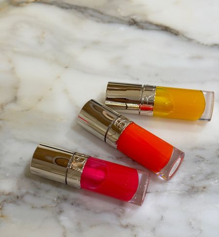 A favorite lip oil I use and keep in every purse! 

Colors are mostly transparent. All are very pretty, clean organic ingredients with jojoba oil



#LTKbeauty #LTKover40 #LTKfindsunder50