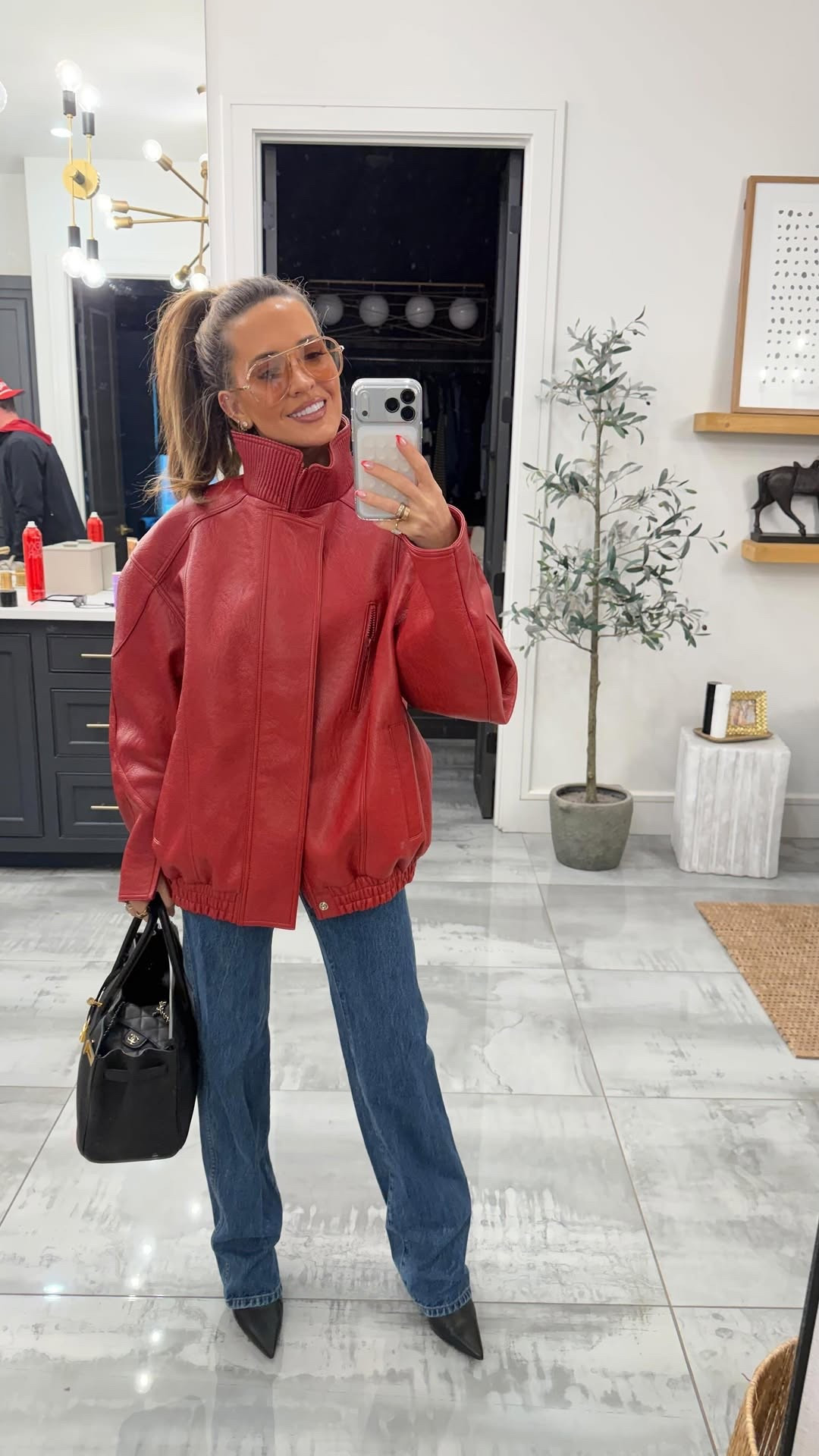 From jeans that’ll carry you straight into spring, to the new perfume everyone keeps asking about, plus a few other must-haves you’ll be sharing with all your girlfriends because they’re that good. 

(Substack)

#LTKselfcare #LTKgrwm