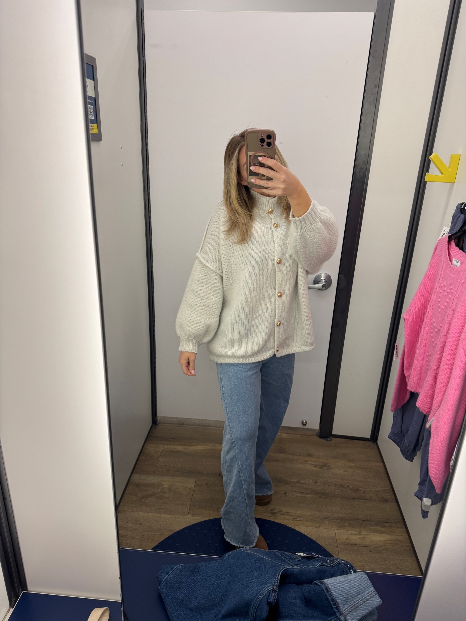 The perfect oversized and comfortable sweater! 

#LTKmomlife #LTKootd #LTKdayinmylife