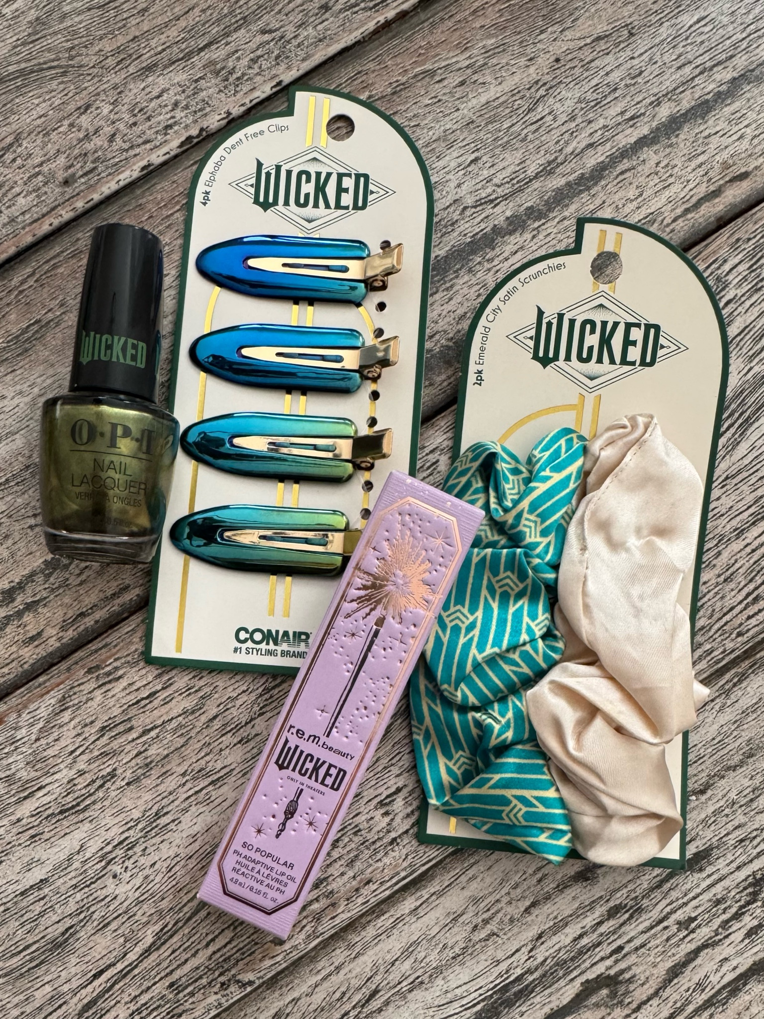 Some Wicked little treats for my Halloween Advent Calendar
#wickedcollection #wicked #ultabeauty 


#LTKSeasonal #LTKFindsUnder50 #LTKBeauty