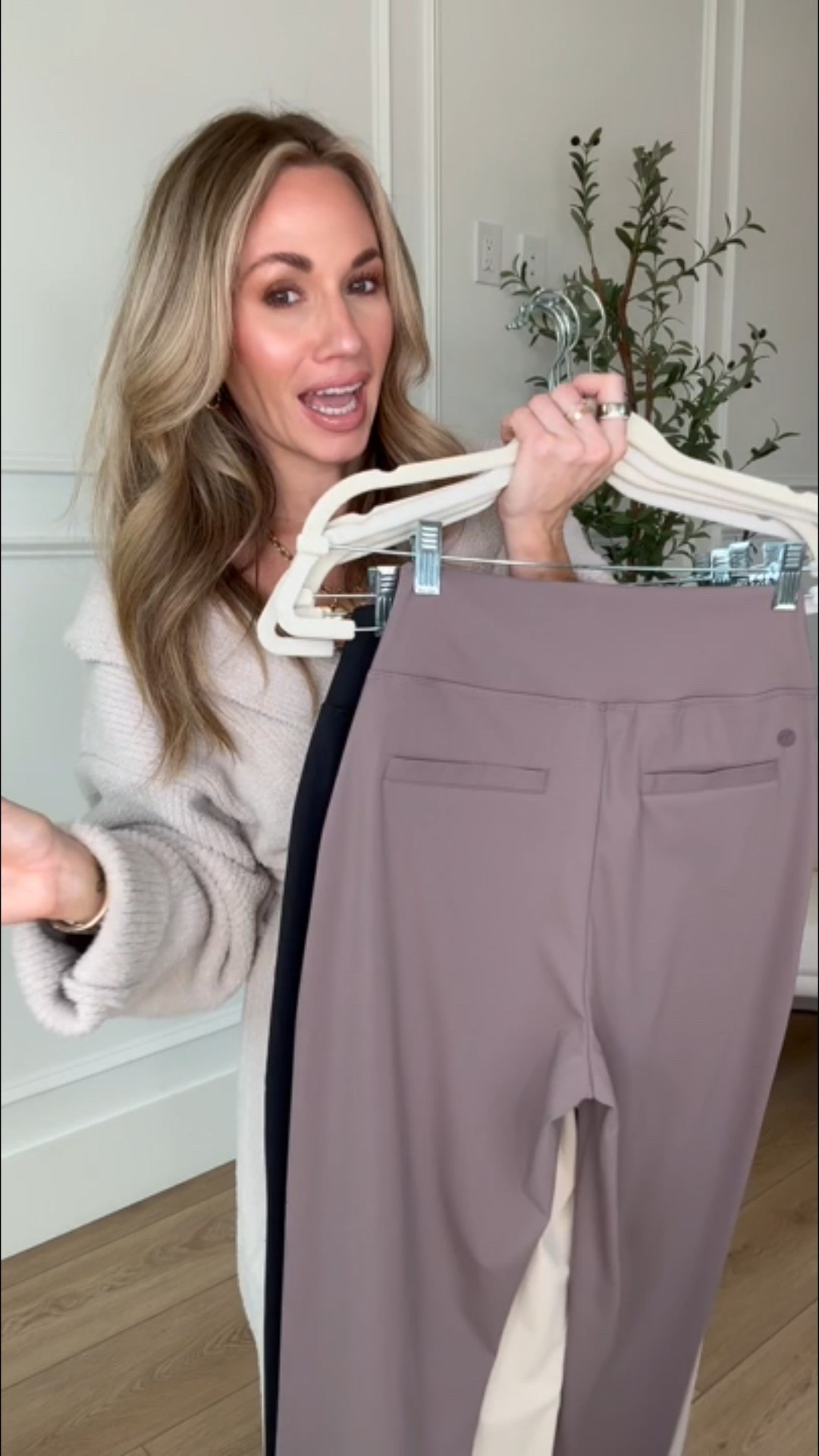 Amazon yoga pants that you can wear in the office! These are so comfortable, and have all the details to make them workwear friendly! // I’m 5’3 wearing an xs!

#LTKSeasonal #LTKgrwm #LTKmomlife