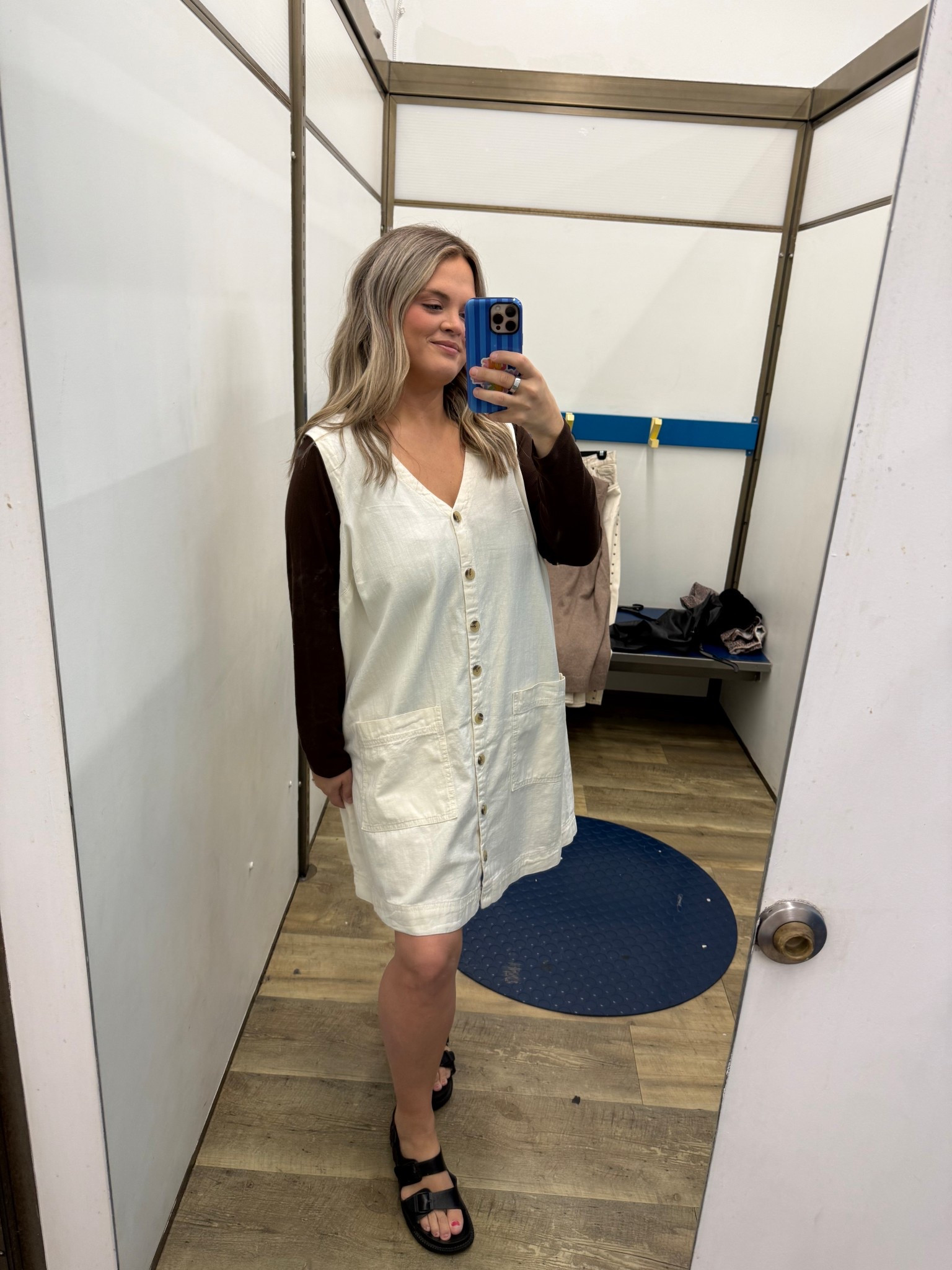 Y’all weren’t playing 😅 this dress sold out quick! Linked a few similar ones that are just as good 👏 #OldNavyHaul #TryOnHaul #FallOutfits #OOTD #AffordableFashion #MomStyle #StyleOver30 #EverydayOutfits #TryOnTuesday #OldNavyFinds #FashionTikTok #MomInfluencer #LTKFinds #LTKStyle

#LTKFindsUnder50 #LTKMidsize #LTKU