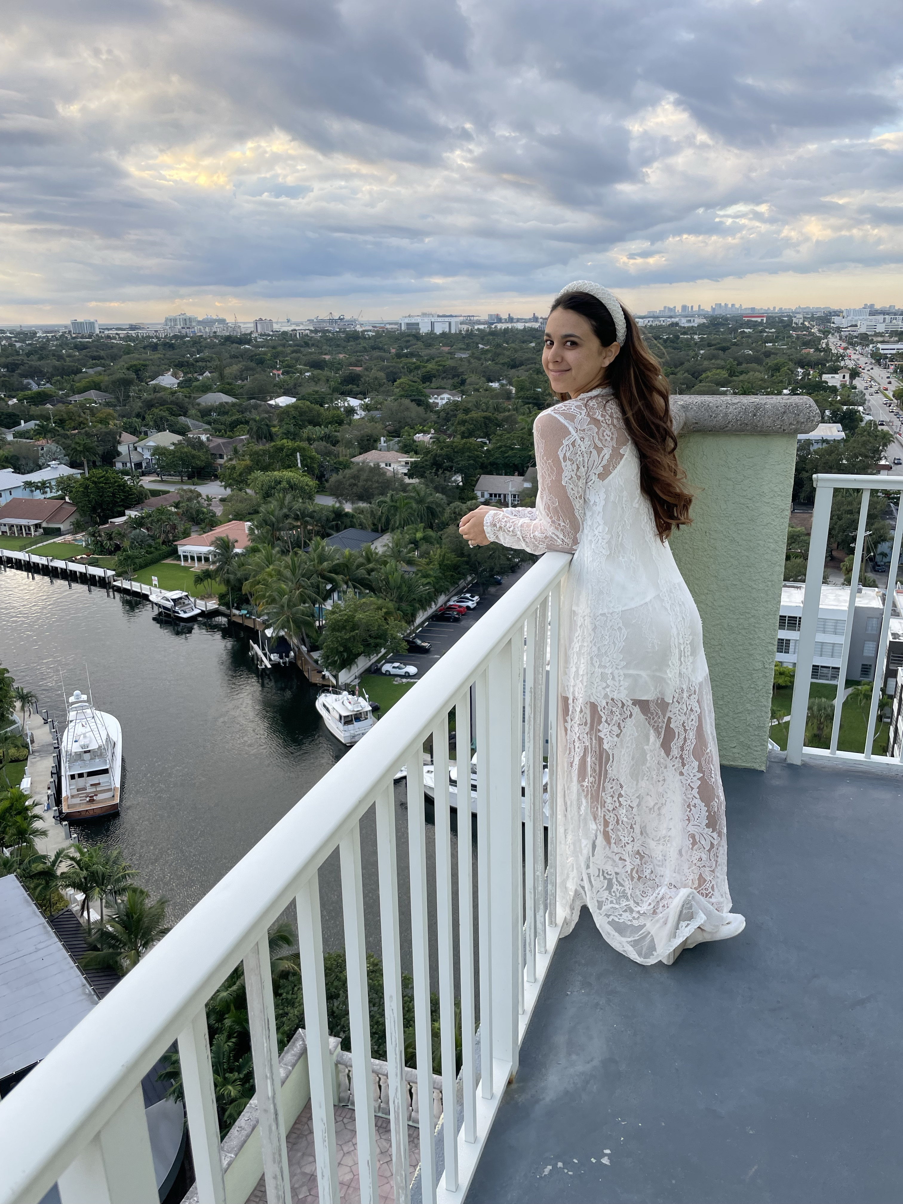 Lulus #blackfriday sale is 25% off! #lulus #bridal

#LTKStyleTip #LTKCyberWeek #LTKFindsUnder100