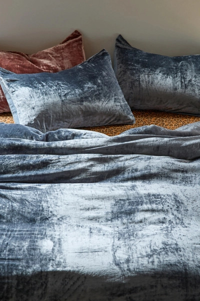 Skye Velvet Duvet Cover | Urban Outfitters (US and RoW)