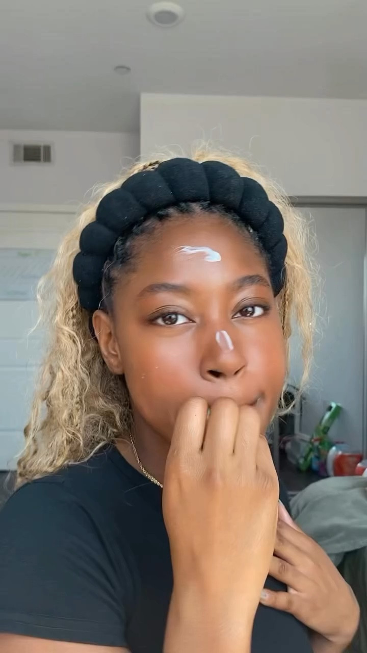 two items you need to add to you korean beauty routine for bouncy moisturized skin #kbeauty #innisfree @innisfreeusa @InternQueen #ad #innisfree_partner #skincare #glassskin #glowyskincare #kbeauty #koreanskincare #ohmyvenus #asmr

#LTKWatchNow #LTKGiftGuide #LTKHoliday