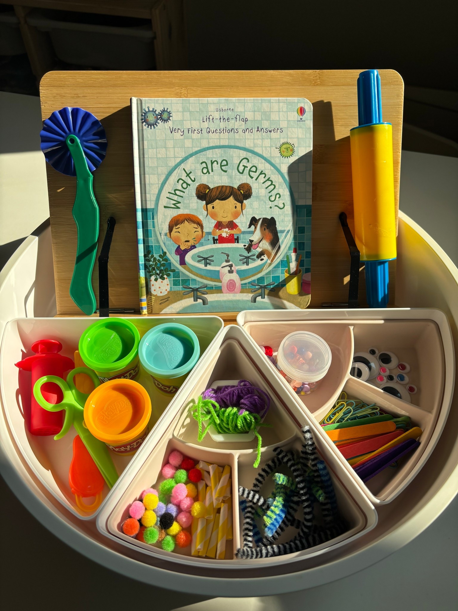 Build-a-germ playdough tray 🦠 

#LTKHome #LTKKids #LTKFamily