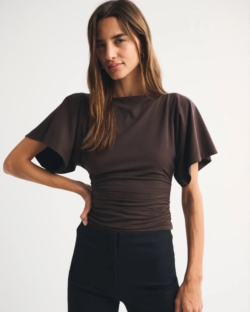 This abercrombie top is on super sale right now!!

#LTKdayinmylife #LTKootd #LTKPetite