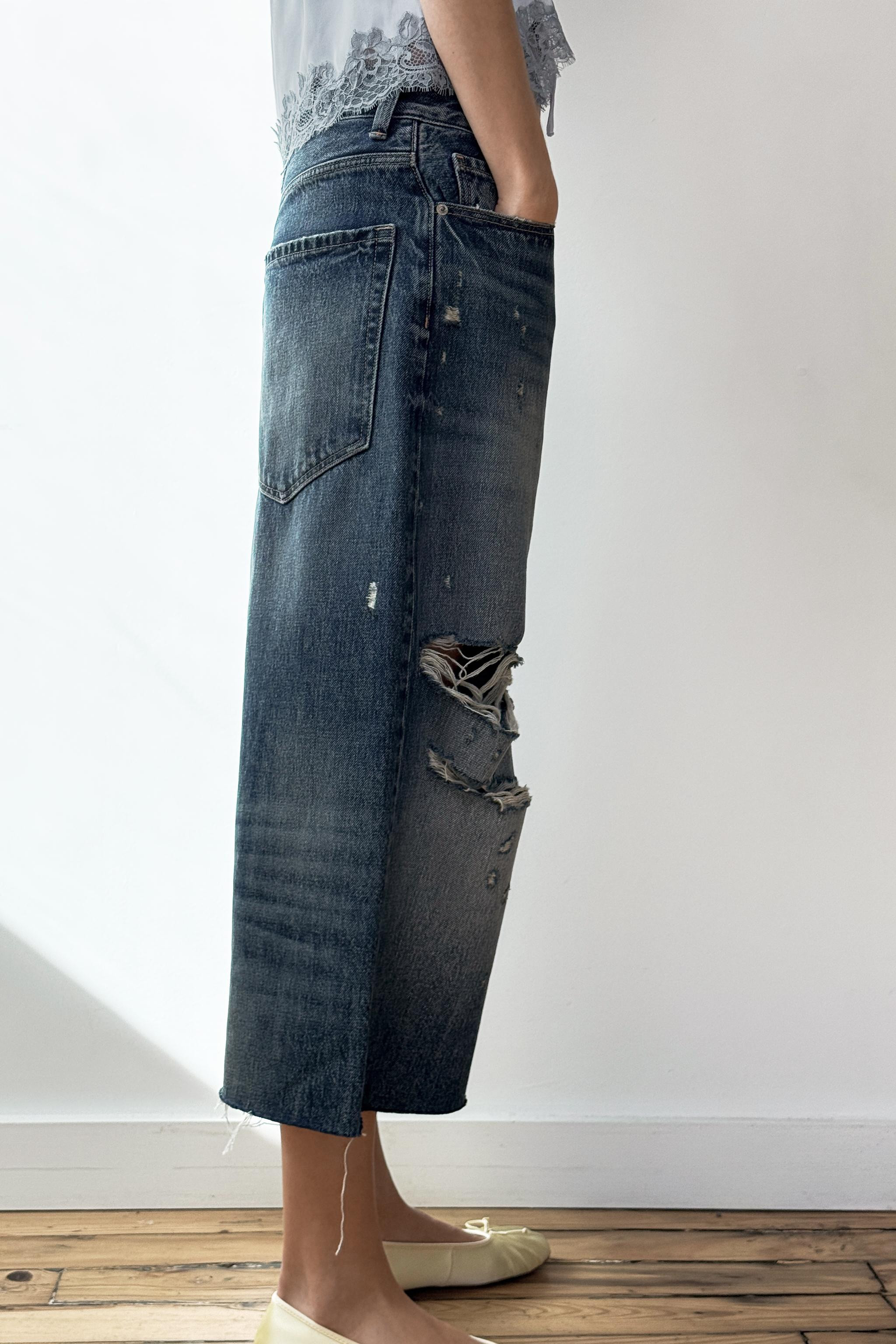 MID-RISE RIPPED DENIM JORTS | Zara US