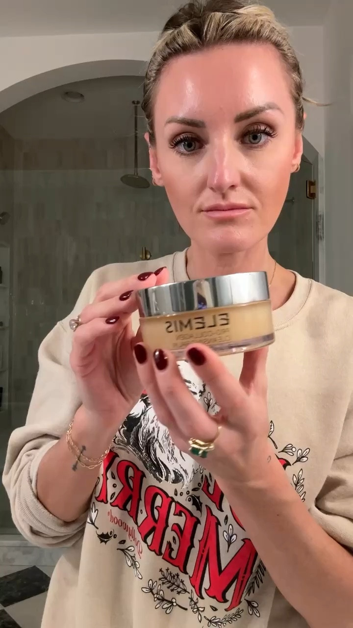 I’ve been loving this cleansing balm! This would make a great gift or stocking stuffer! 


Loverly grey, stocking stuffers, Christmas gift, holiday 

#LTKHoliday #LTKBeauty #LTKGiftGuide