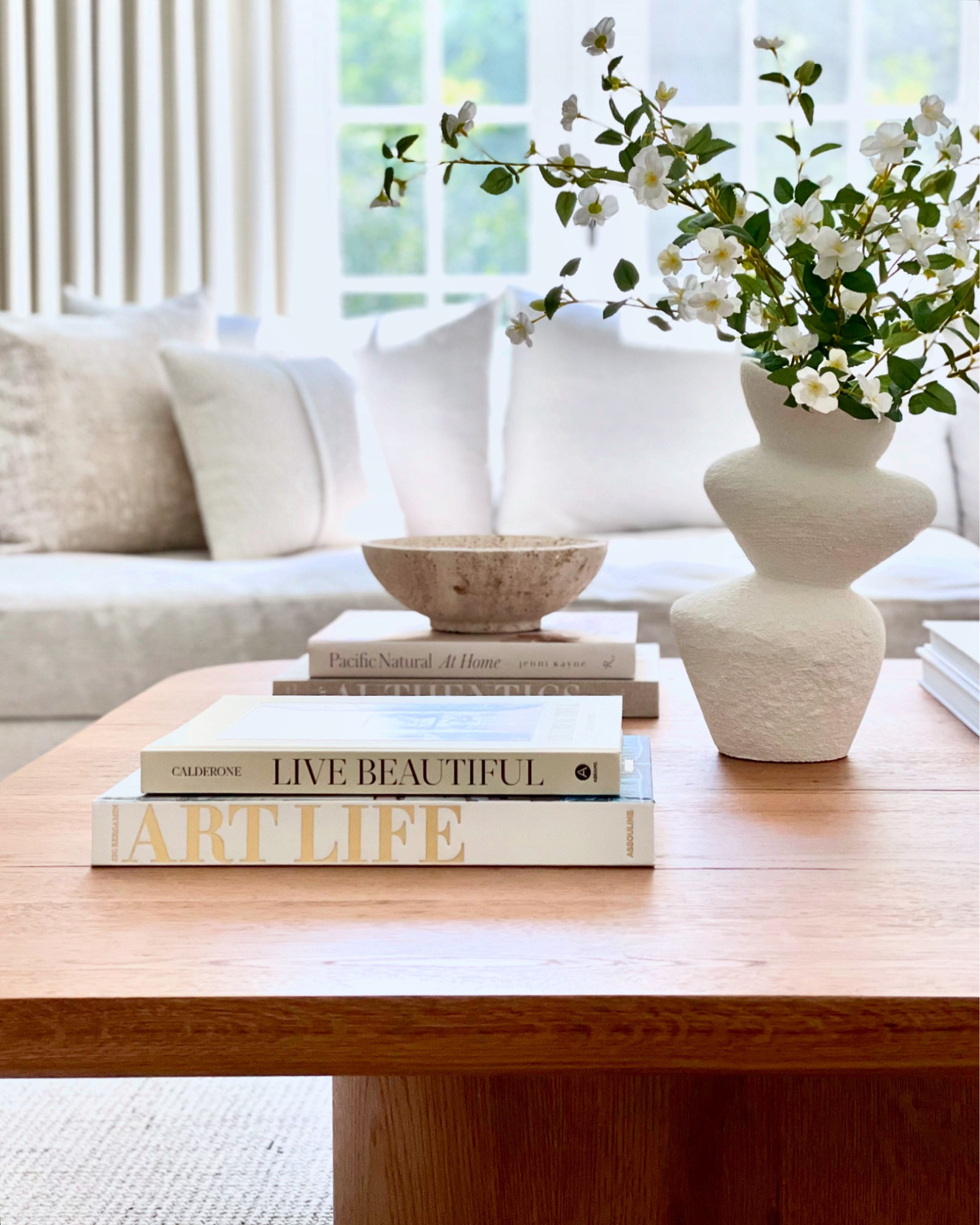 Table - RH
Florals - Target
Vase - H&M
Travertine bowl - Tjmaxx


#LTKSeasonal #LTKHome #LTKSummerSales