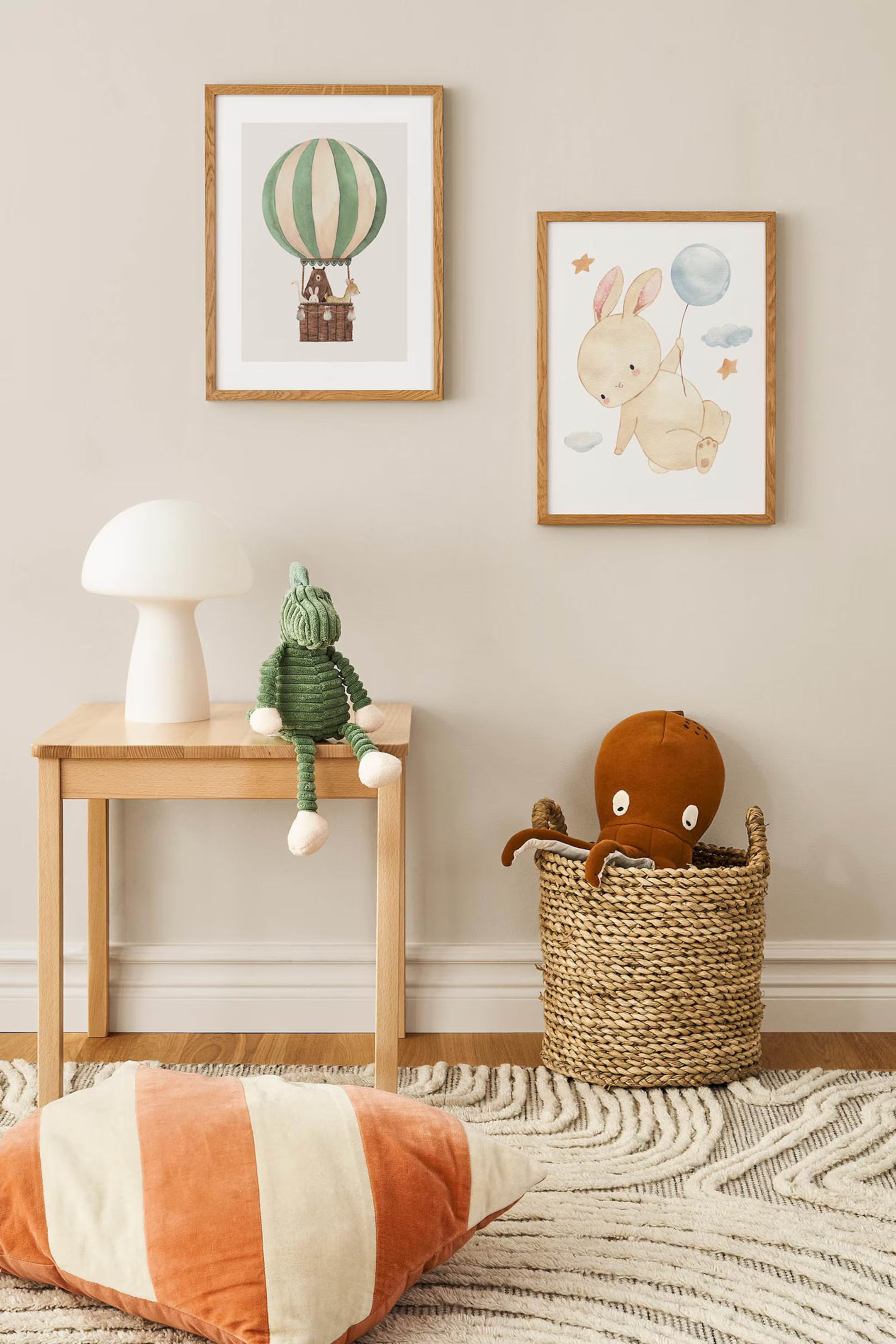 The Green Balloon Ride Poster | H&M (UK, MY, IN, SG, PH, TW, HK)