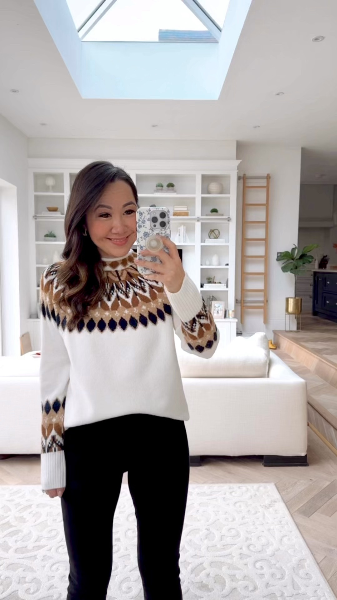 The most perfect fair isle sweater ever! I took a size XS ❤️