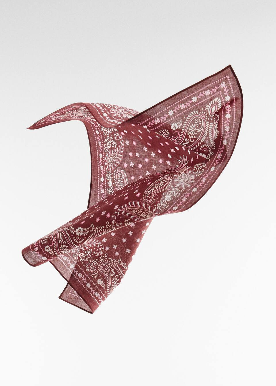 Scarves and foulards for Women 2023 | Mango USA | MANGO (US)