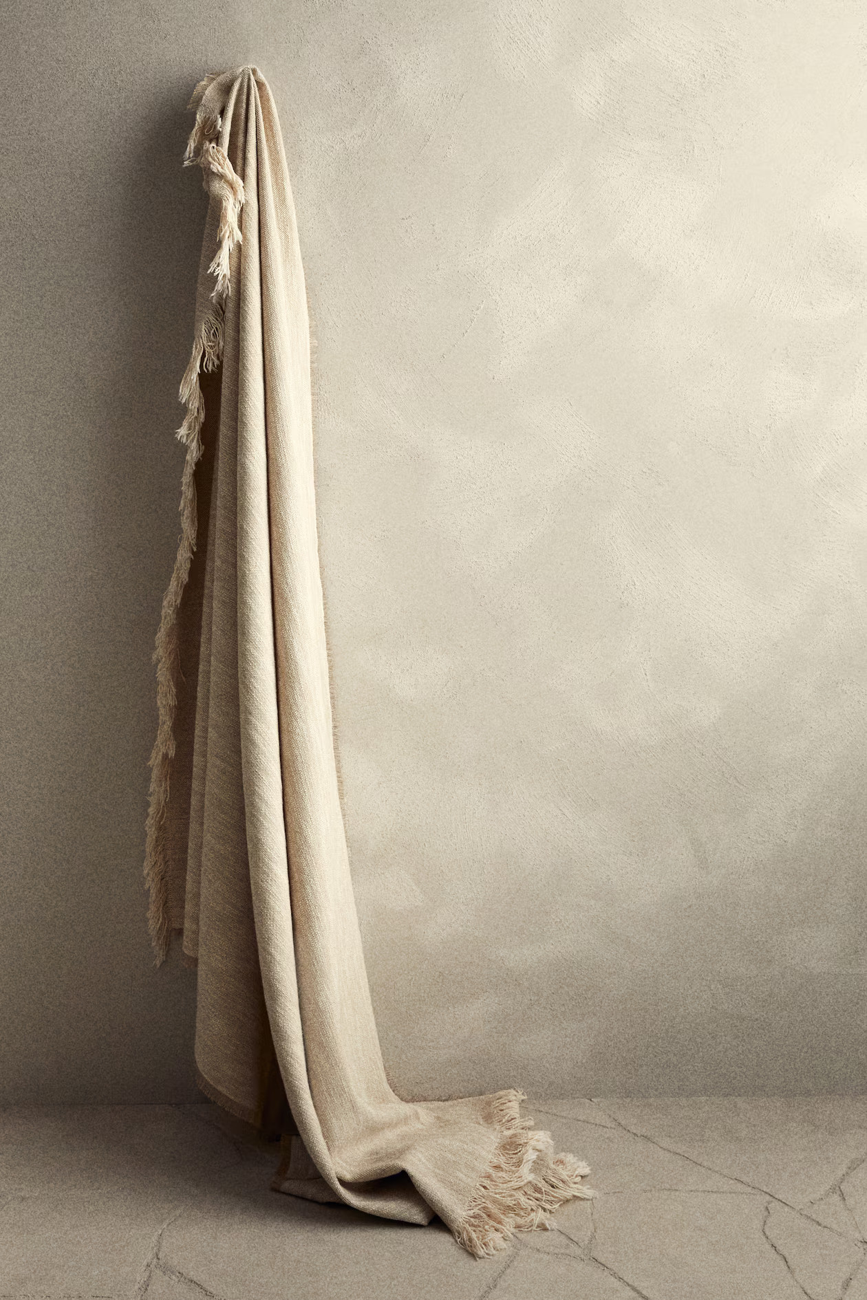 Fringed Slub-Weave Throw | H&M (US + CA)