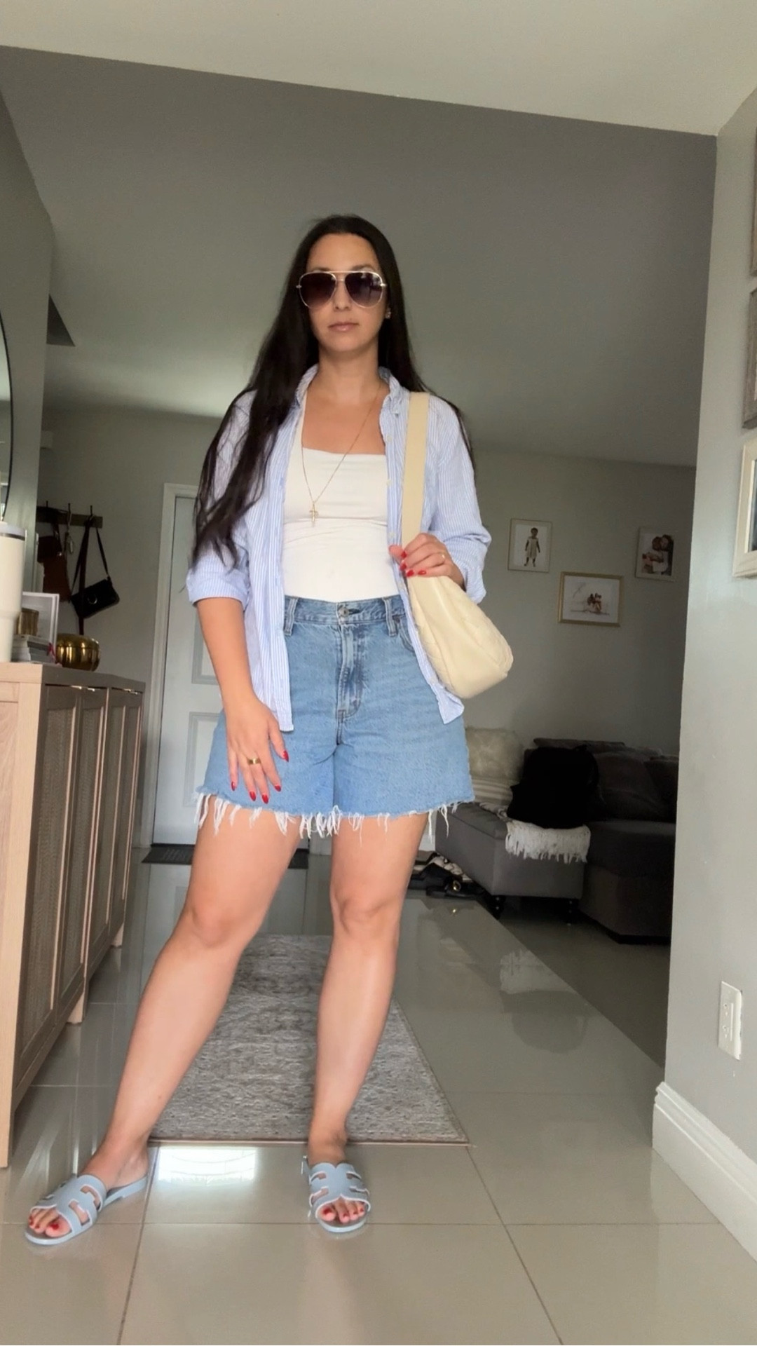 A simple and casual OOTD to go pick up my kids from school. 

#LTKgrwm #LTKmomlife #LTKMidsize