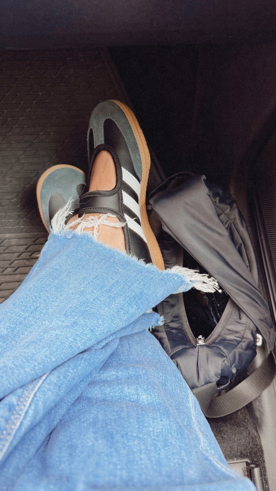my new fave shoes 🖤 fun fact im wearing a kids 4.5 because my normal adidas size is 6 ☺️

#LTKActive #LTKShoeCrush #LTKSeasonal