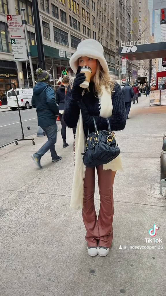 What I wore in NYC on a Christmas vacation 🚕✨🍸⛸️

#LTKCyberWeek #LTKVideo #LTKHoliday