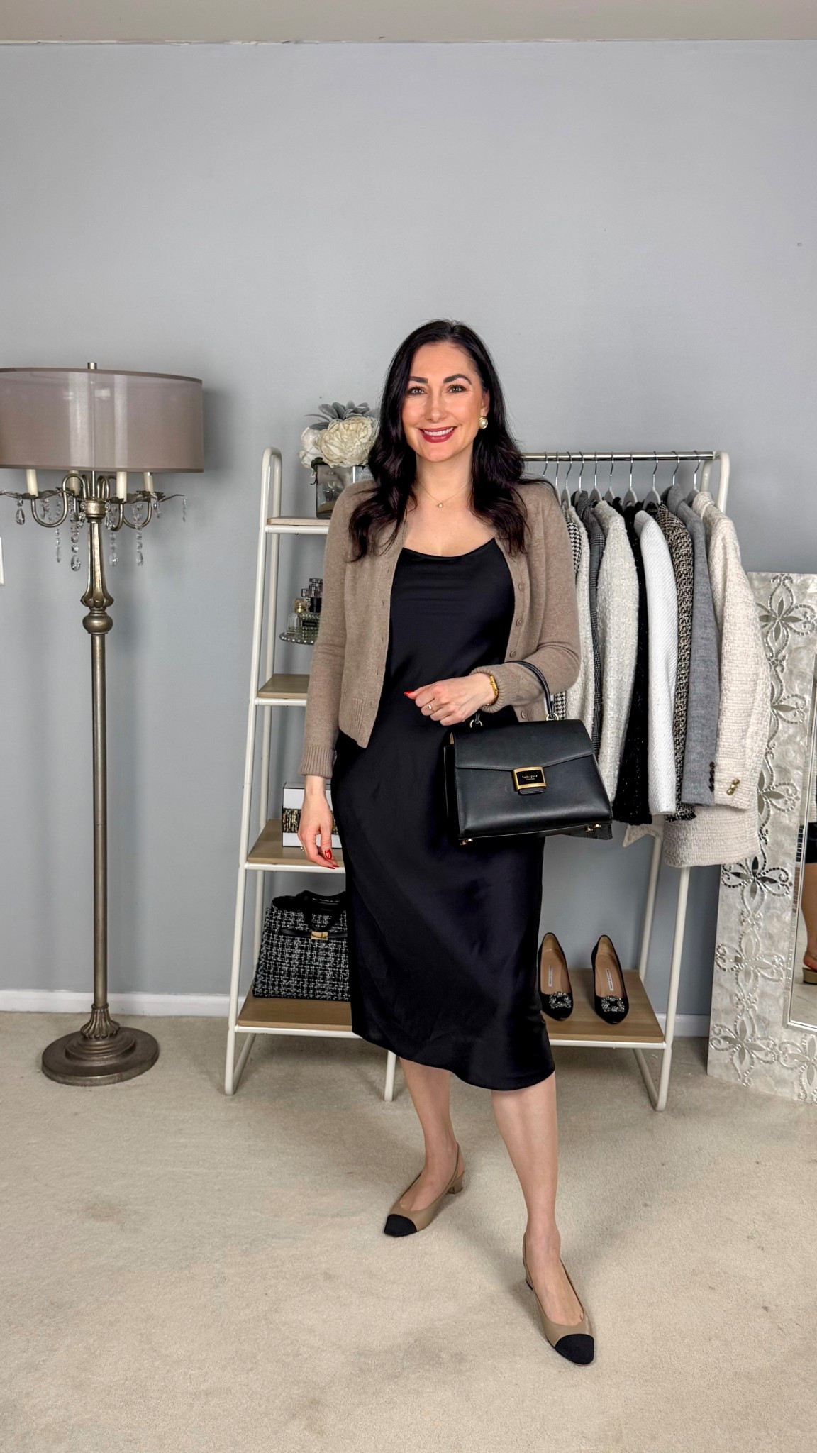Business casual work outfit 🖤🤎

Taupe cashmere cardigan 
Black slip dress 
Cap toe sling back heels 

Work wear 
Office outfit 



#LTKWorkwear #LTKSeasonal