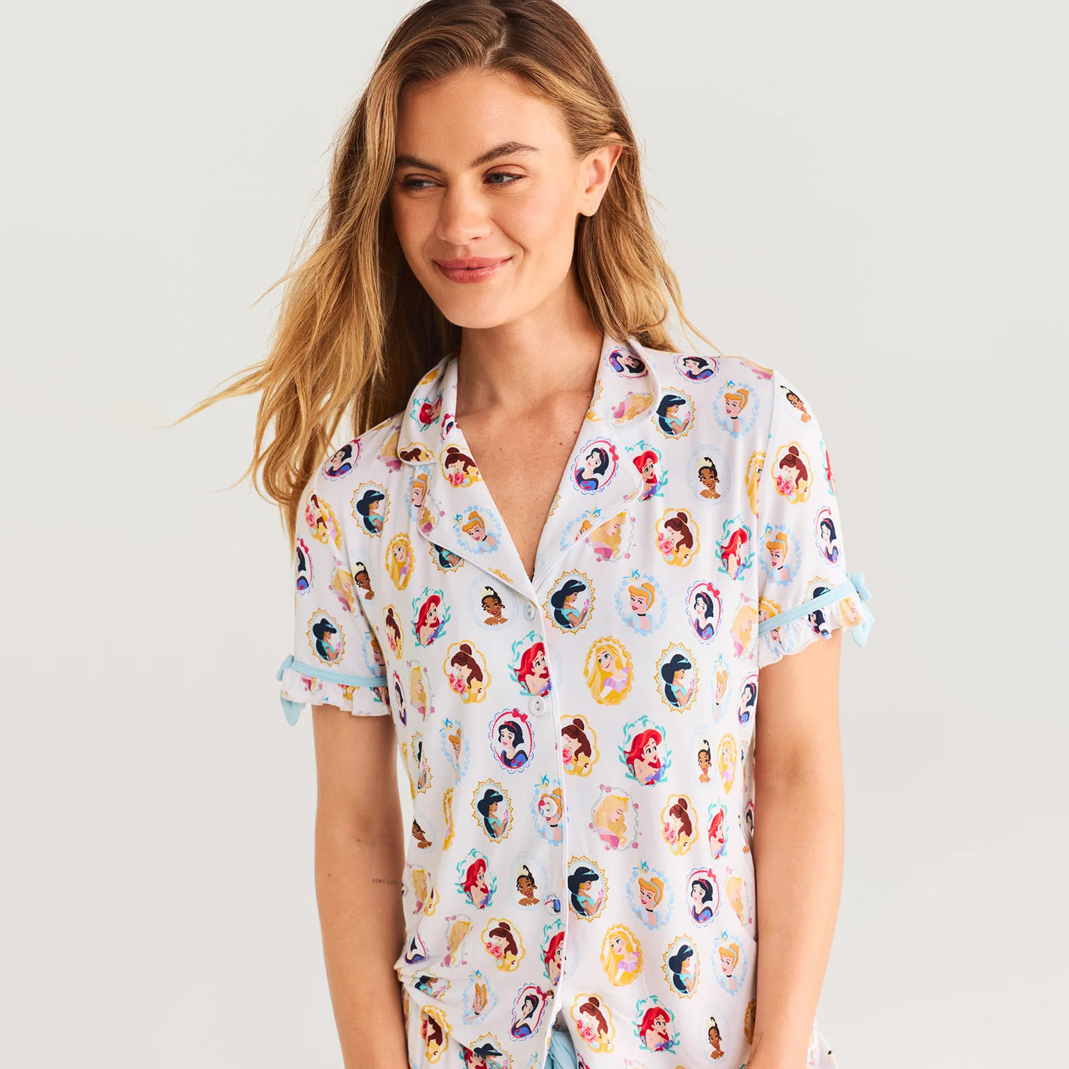 Photos Pink Short Sleeve Disney Princess Portraits Women's Ruffled Pajama Short Set | Posh Peanut... | Posh Peanut