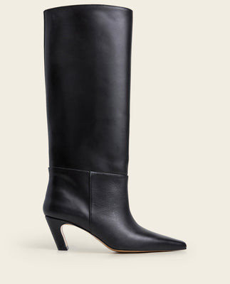 Xia Leather Black | Flattered
