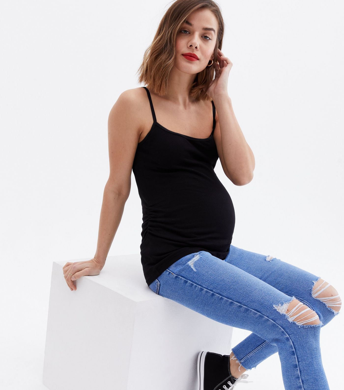 Maternity Black Scoop Neck Cami 
						
						Add to Saved Items
						Remove from Saved Items | New Look (UK)