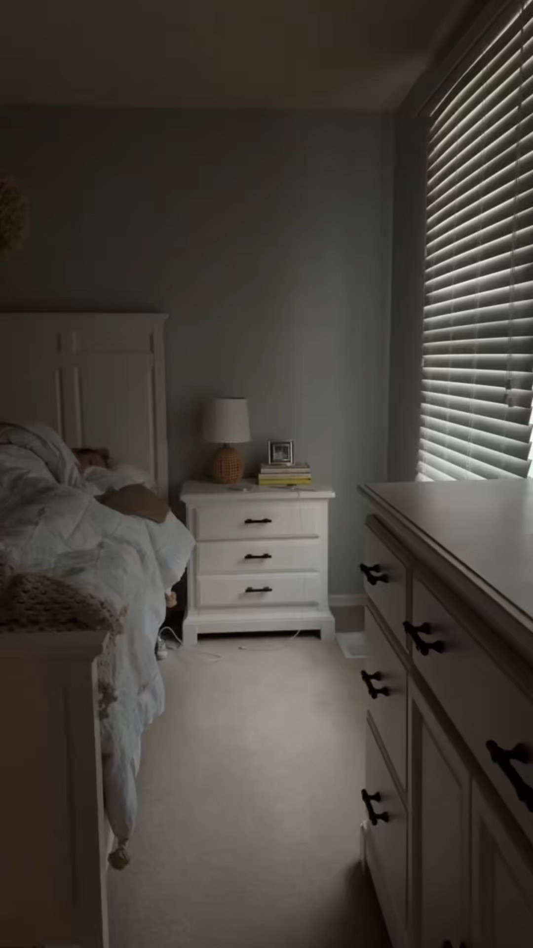 Slow morning after a late night football game, but hey… we showing up!! Linking all my favorites from this clip!!✨👇🏻

#LTKHome #LTKOver40