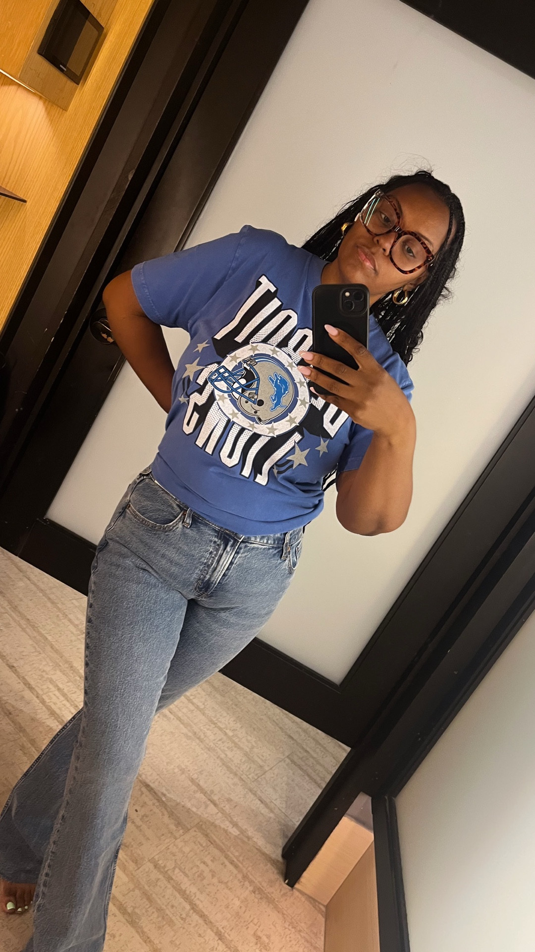 It’s officially Football Season ladies!!! Abercrombie has us covered with all the coolest gear!! 