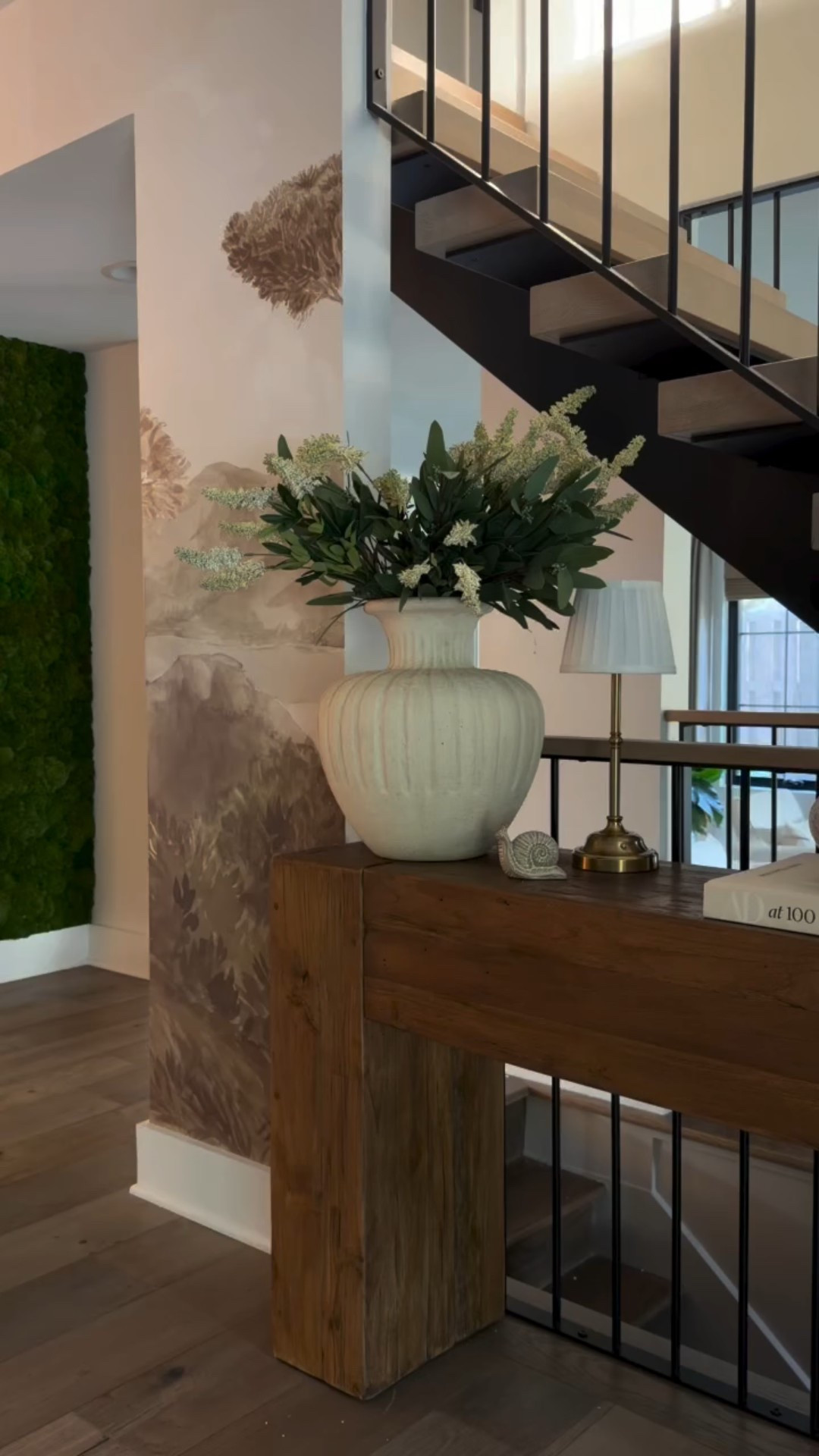 Fall florals, pumpkin candles and soft lighting on a Saturday morning. It’s a whole vibe 🍂

Comment “fall” for a direct link to shop these items and my top 🤎