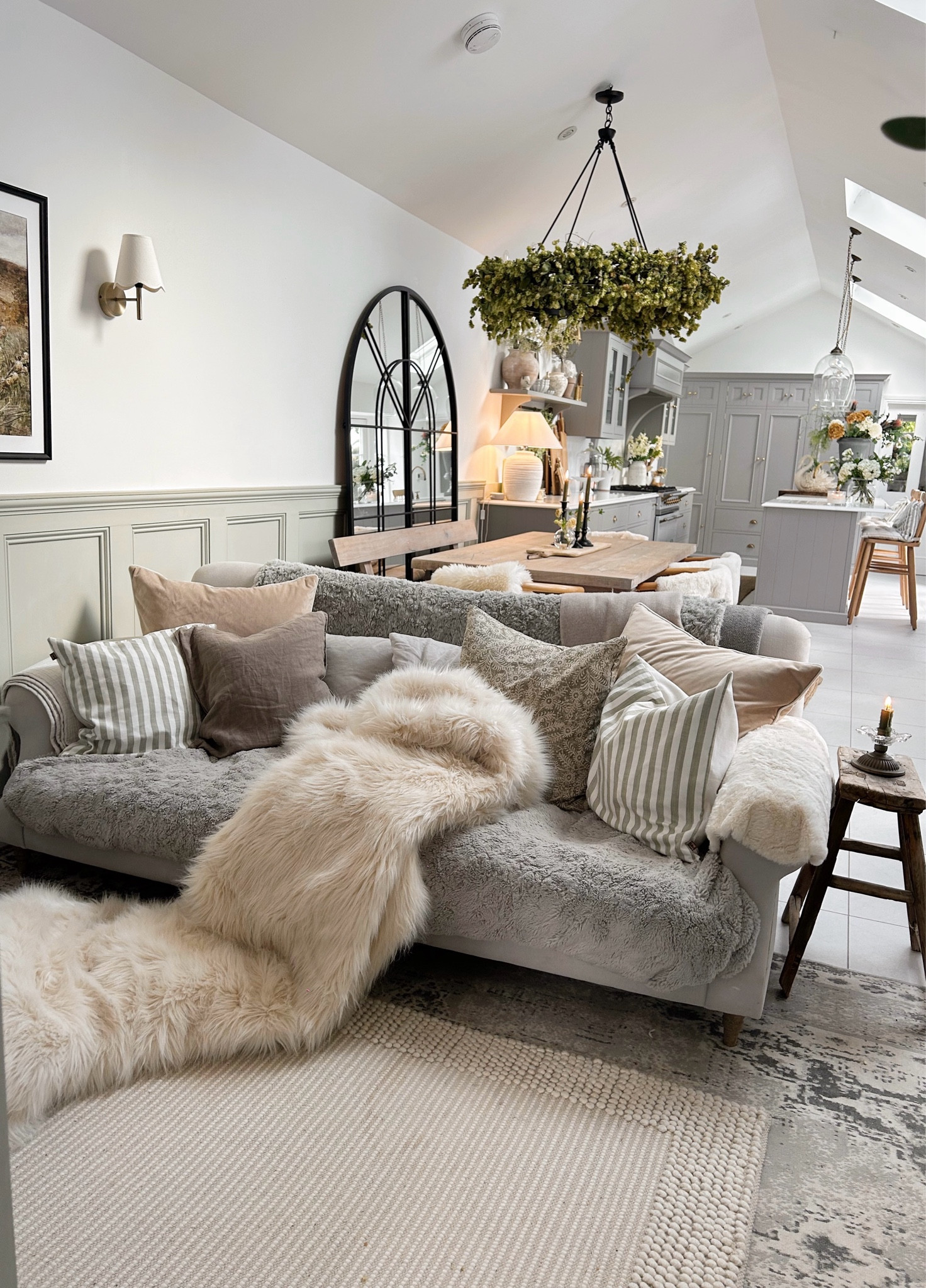 Cosy kitchen living space 

#LTKeurope #LTKhome #LTKautumn