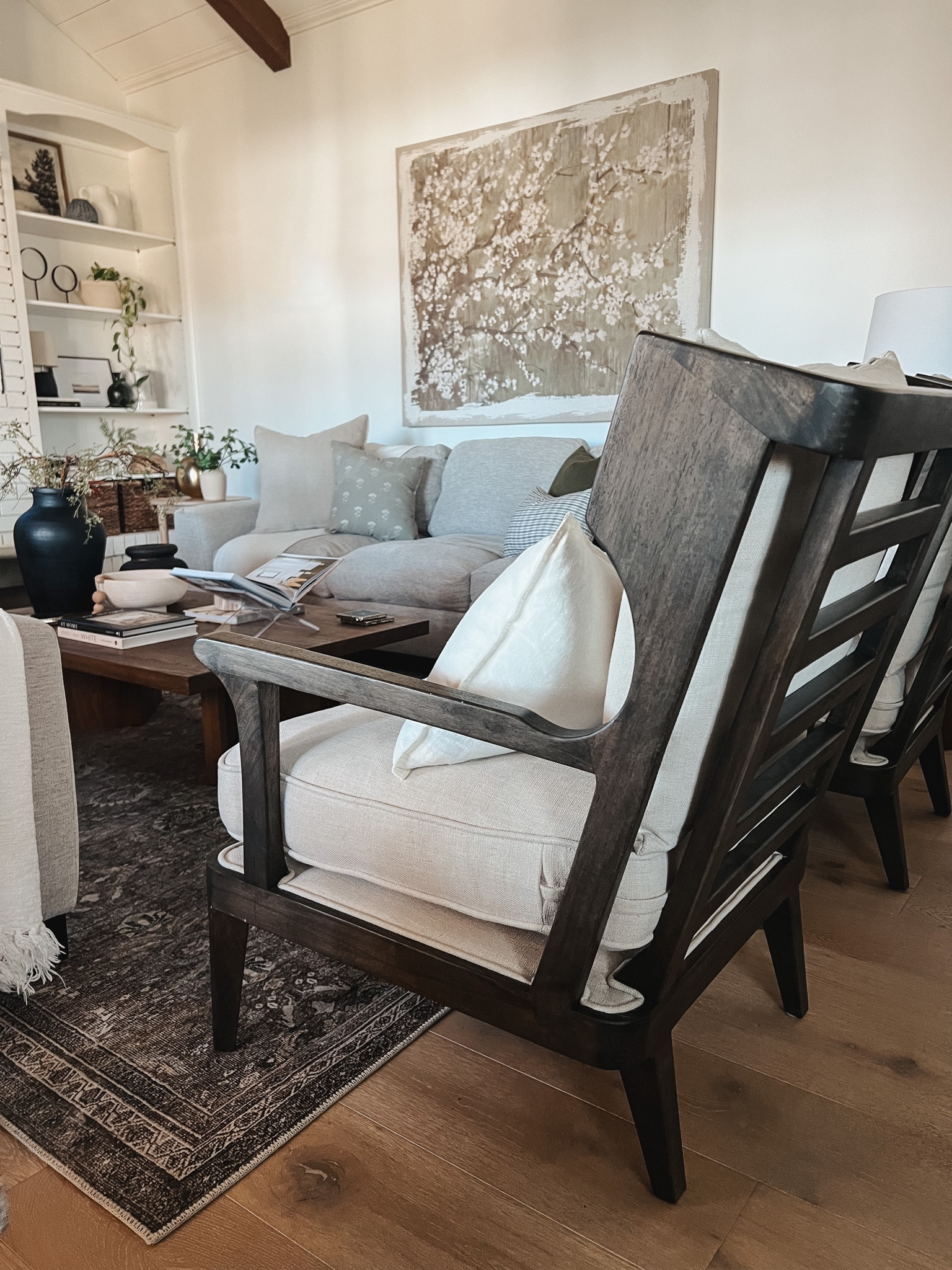 This oversized canvas is perfect accent for spring and summer. Pretty green, cream and white shades.

#LTKhome #LTKFind #LTKSeasonal