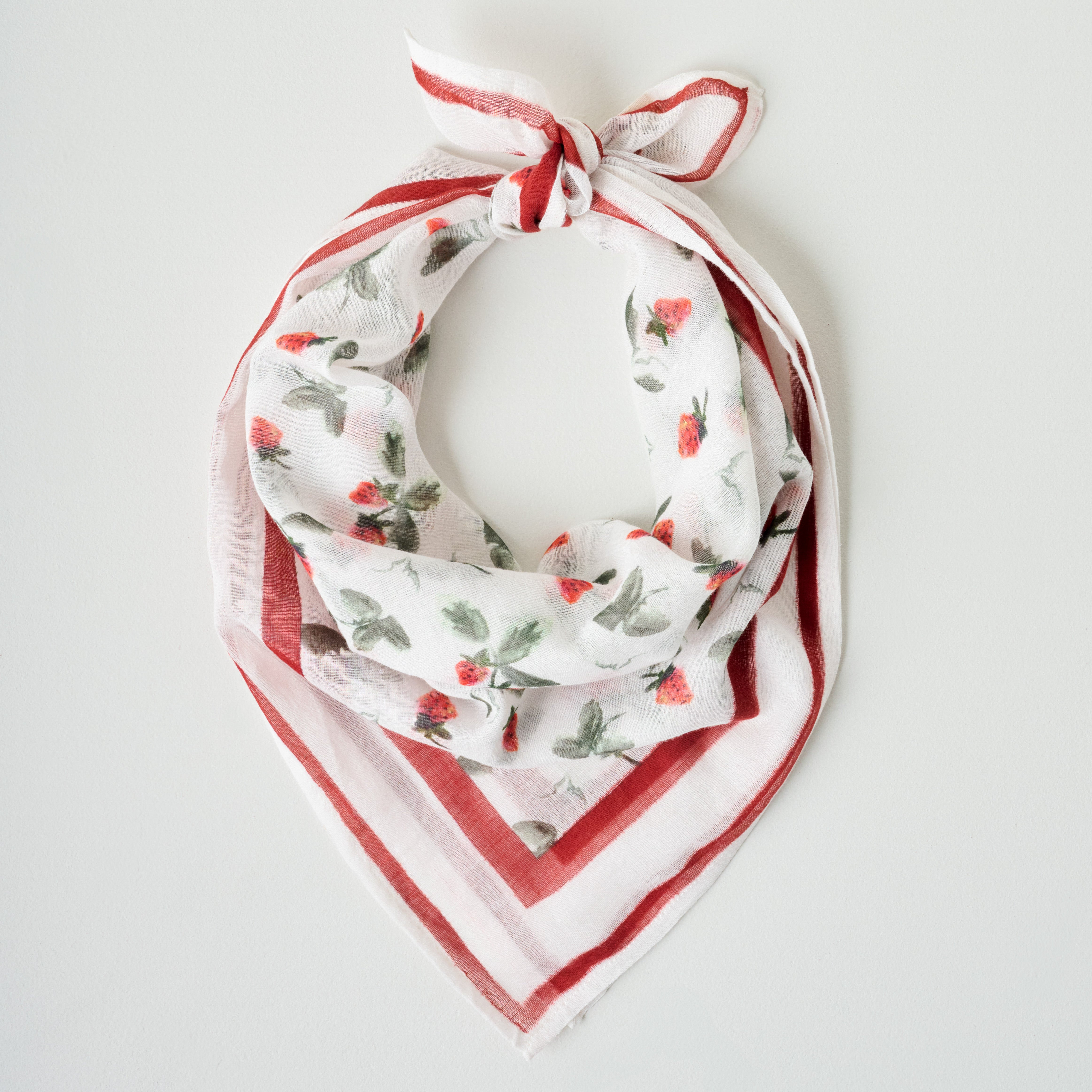 Magnolia Strawberry Fields Bandana | Magnolia
