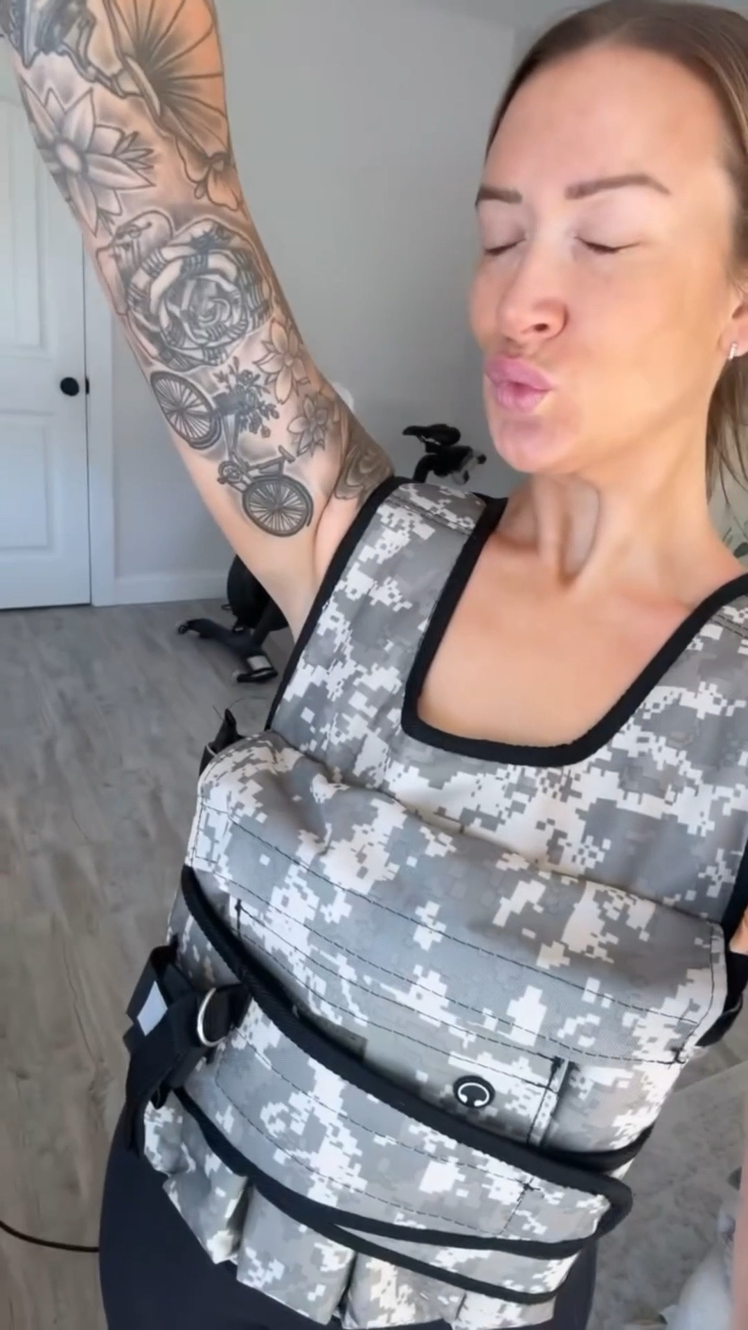 Operation: Show Up for Myself 💪🏼✨

Becoming a mother is the most beautiful journey, but it’s also easy to lose yourself in the process. I’ve always put everyone else first—it brings me so much joy—but it also takes a toll.

This new chapter? It’s about prioritizing me too. Because two things can be true at once: You can take care of others and take care of yourself. You deserve to feel strong, healthy, and whole. It’s not selfish—it’s necessary.

You can’t pour from an empty cup… so today, I filled mine. 💛

Tag a mama who needs this reminder & let’s show up for ourselves together! ✨⬇️

#strongmoms #prioritizeyourself #selfcare #strongereveryday #healthymama