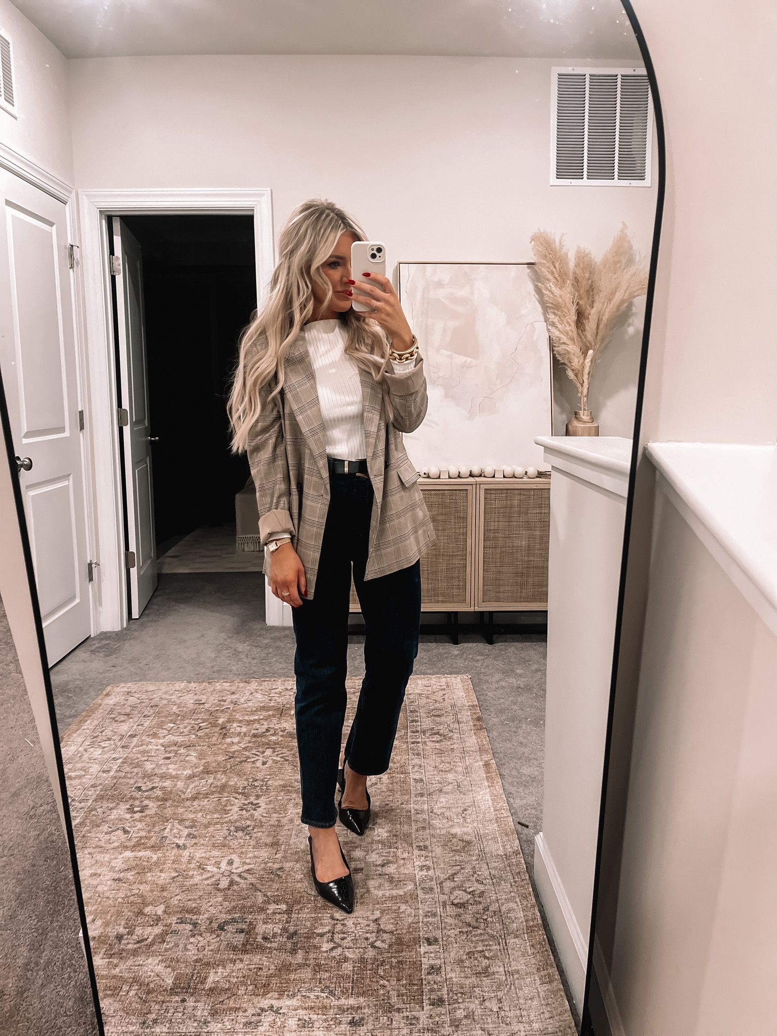 Work ootd. Nothing better than dark denim, blazer, and a simple shirt!

#LTKstyletip #LTKSeasonal #LTKfindsunder100