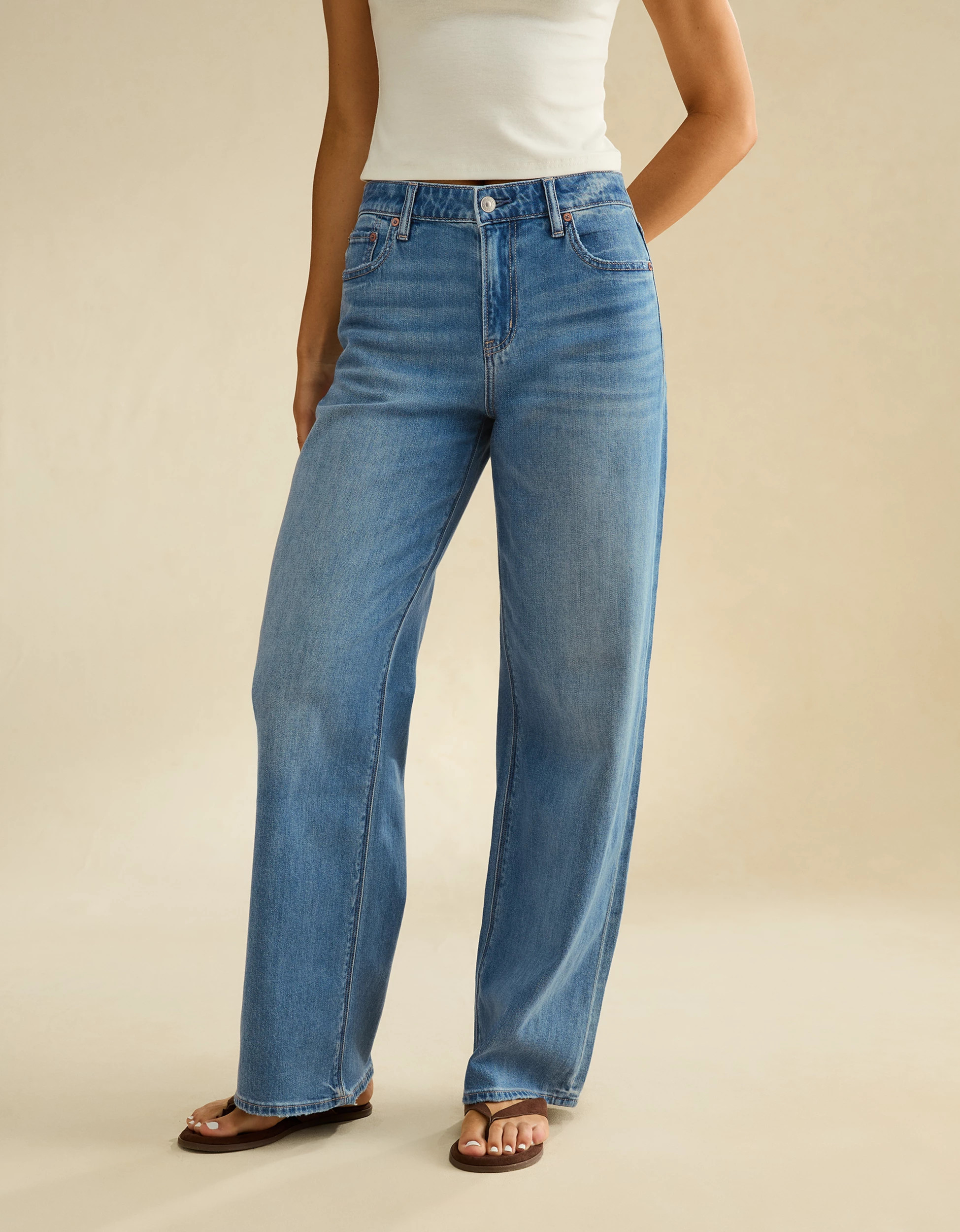 AE Super High-Waisted Baggy Wide-Leg Jean Women's Medium Bright Indigo 6 Regular | American Eagle Outfitters (US & CA)