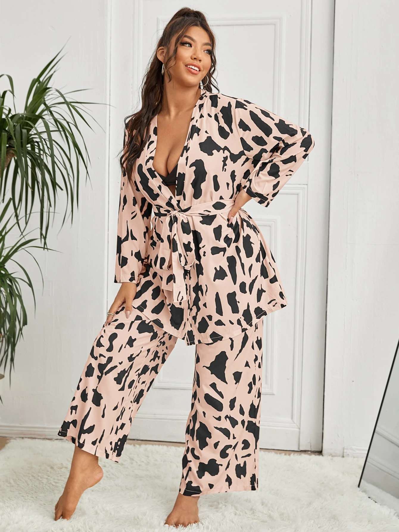 Plus Allover Print Belted Robe And Pants PJ Set | SHEIN