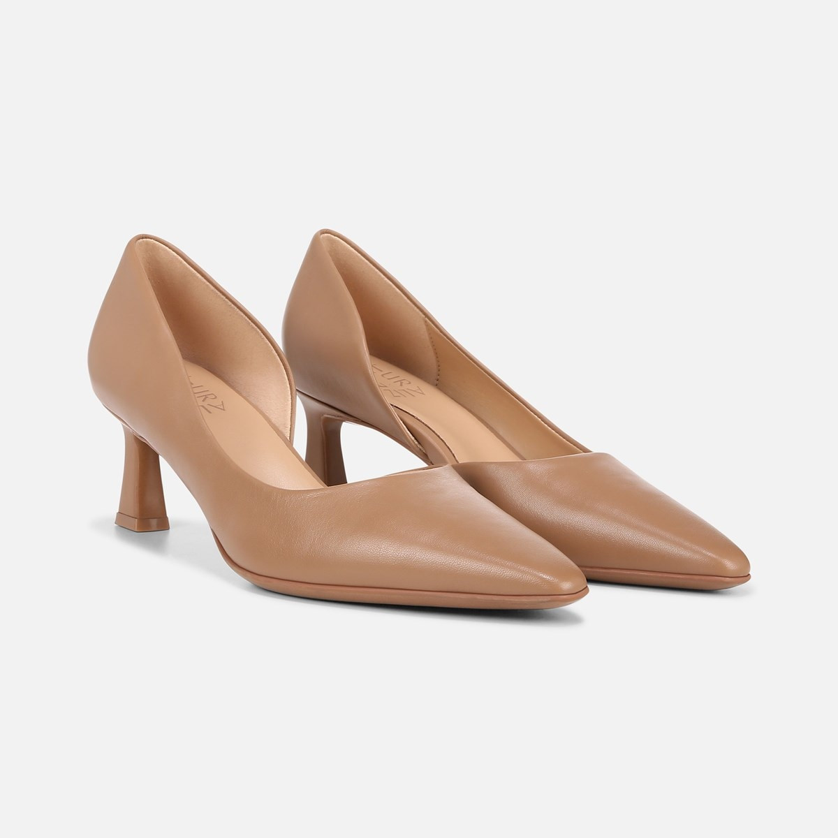 Dalary Pump | Naturalizer