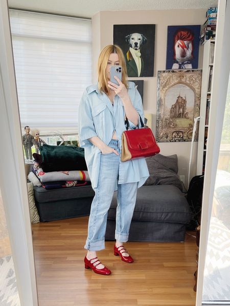 The last outfit of May. The oversized shirt and Levi’s I got during my weekend thrifting haul. I’m going to cut these jeans off at the ankle since the previous owner cut and hemmed them badly.
Top, jeans, and bag all secondhand.

•
.  #StyleOver40  #vintagefendi  #torontostylist #fashionstylist #secondhandstyle  #thriftfinds #carelkina #thriftFind  #secondhandFind #thriftstyle #FashionOver40  #MumStyle #genX #genXStyle #shopSecondhand #genXInfluencer #genXblogger #secondhandDesigner #Over40Style #40PlusStyle #Stylish40s #styleTip  #StyleIdeas

#LTKFind #LTKstyletip #LTKshoecrush