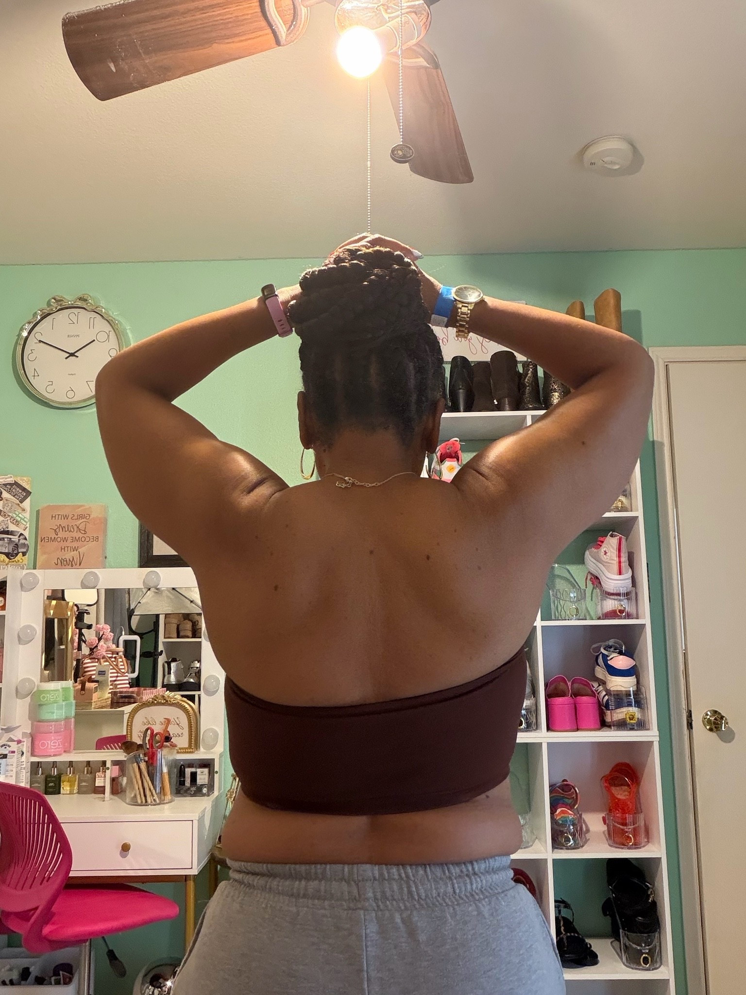 Who's working on this body? ME! 💪🏽💕

A setback may have slowed me down, but it didn't stop me. Every day I'm getting stronger, healing, and showing up for myself. Progress isn't always fast, but as long as you're moving forward, you're winning.

Watch me work. ✨

#LTKgrwm #LTKActive #LTKU