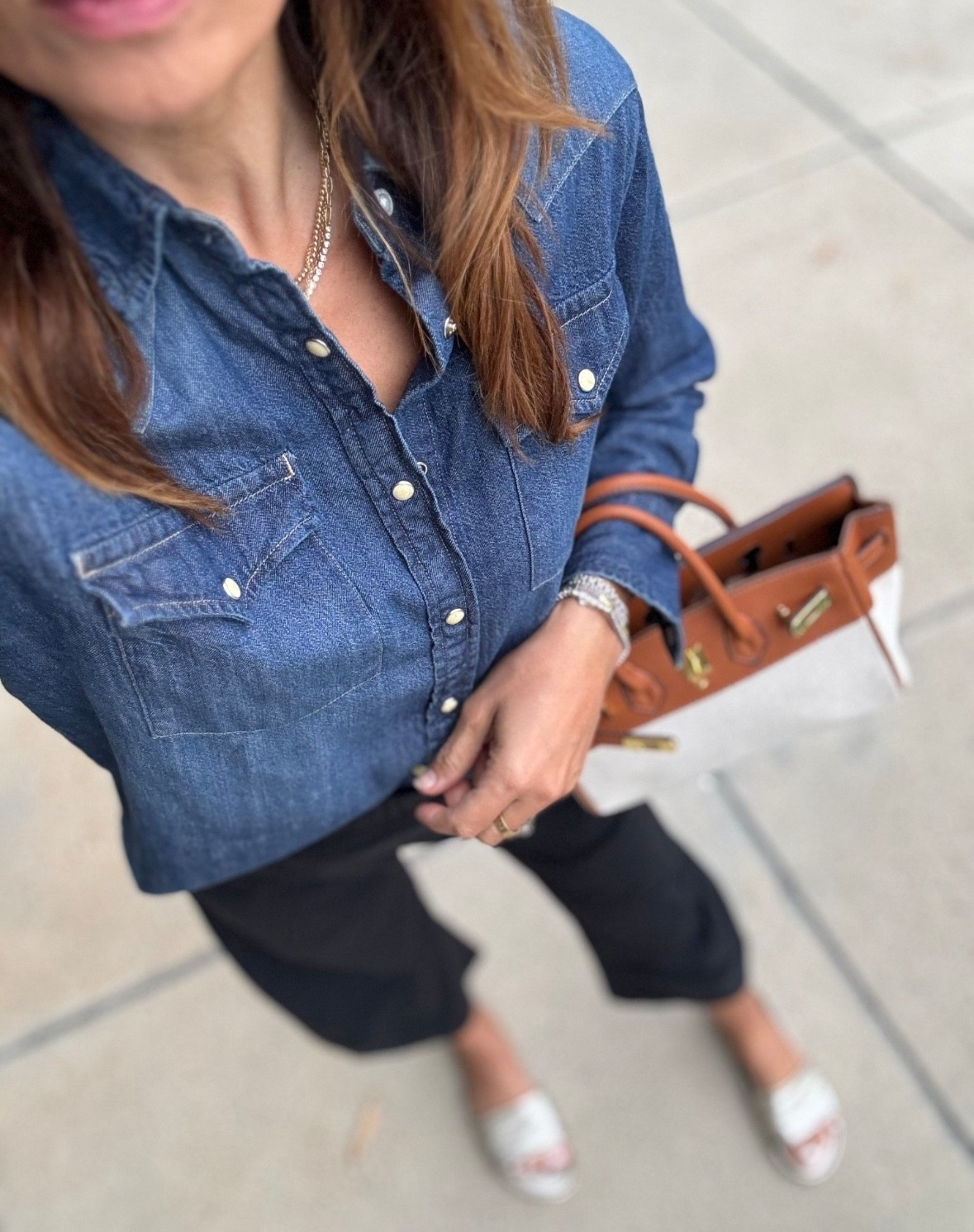 Beek flats with arch support 🤍
Denim top 
Ruti pants size up 
