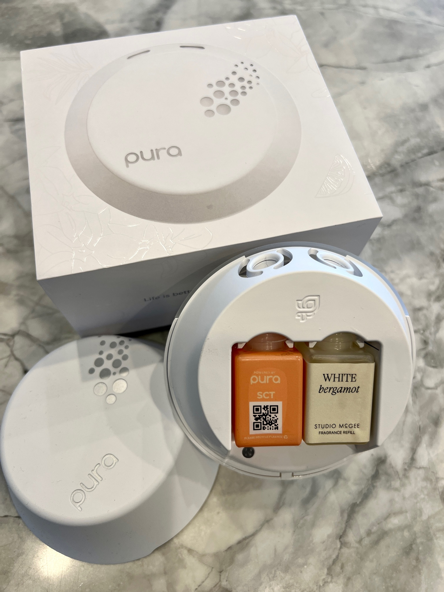 Pura  automated home fragrance 

Set your home  fragrance to scent your house when your home our when you want it verses wasting it on a empty house. 
Holds two fragrances and you can switch between them.

Holiday scents are out!

Great gift idea🎁🎁🎁

#LTKhome #LTKHoliday #LTKGiftGuide