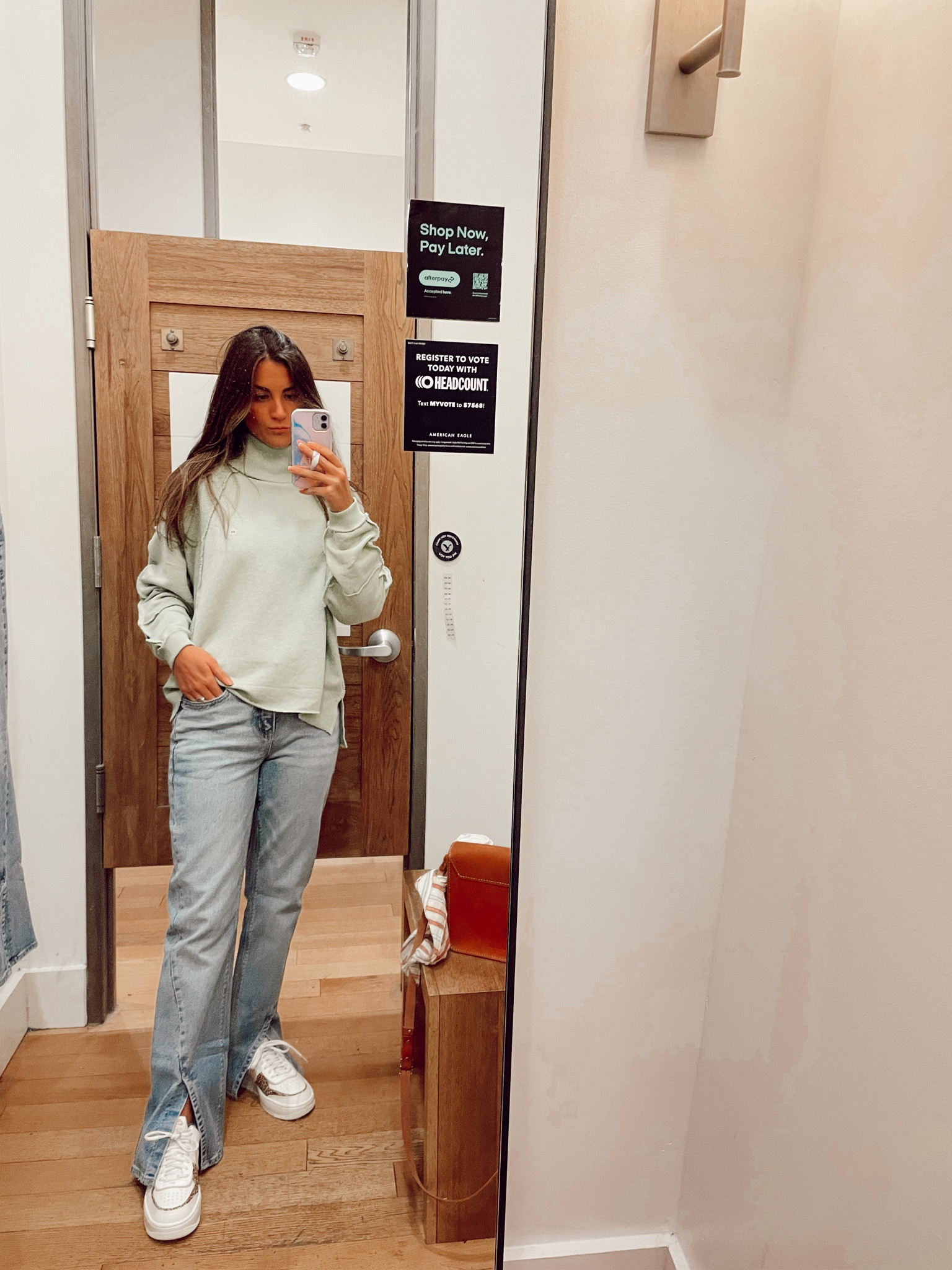 My new favorite jeans!! I’m obsessed!!! My top is in store only so I linked some that were similar! 

#LTKSeasonal #LTKunder100 #LTKsalealert