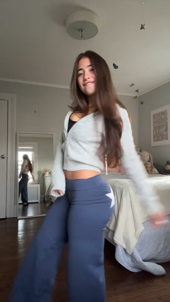 overly obsessed with these pants ⭐️⭐️ linking similar below! these are from babbleandgoose.com😚

#LTKWatchNow #LTKStyleTip